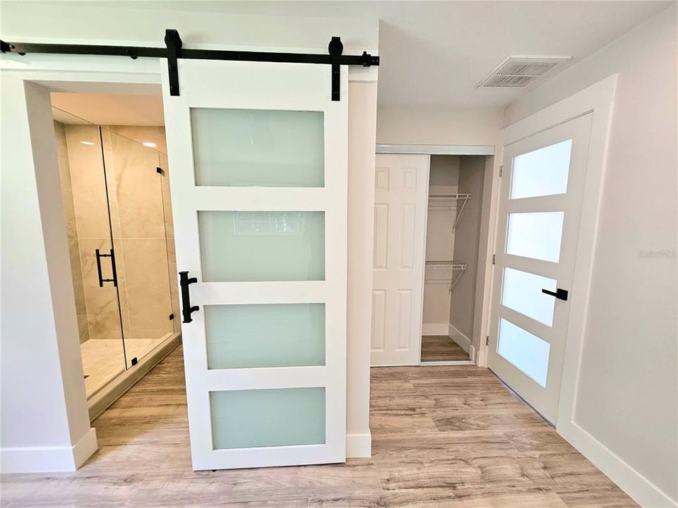 На продажу: $280,000 (3 спален, 1 ванн, 1312 Квадратных фут)