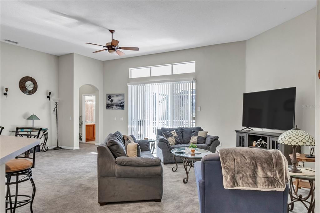 En Venta: $499,000 (5 camas, 3 baños, 3062 Pies cuadrados)