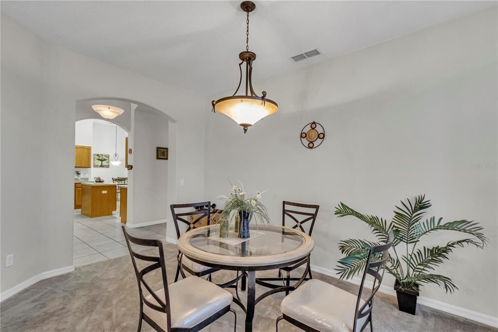 En Venta: $499,000 (5 camas, 3 baños, 3062 Pies cuadrados)