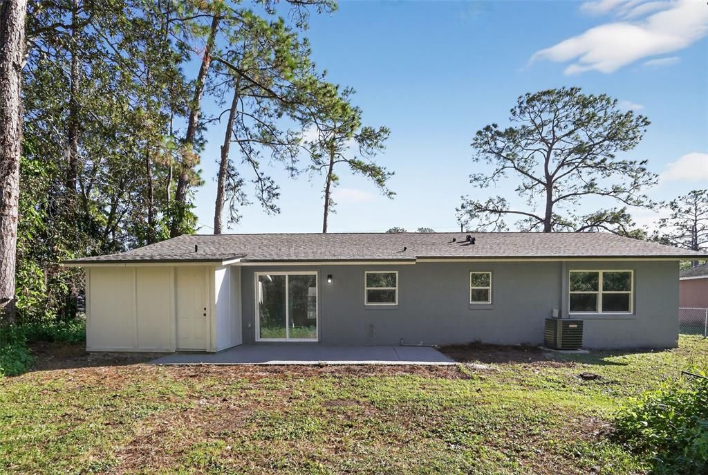 For Sale: $299,900 (3 beds, 2 baths, 1040 Square Feet)