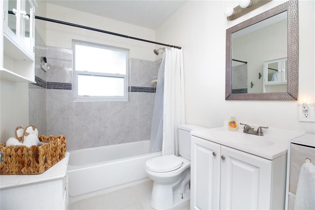 En Venta: $565,000 (2 camas, 2 baños, 1438 Pies cuadrados)