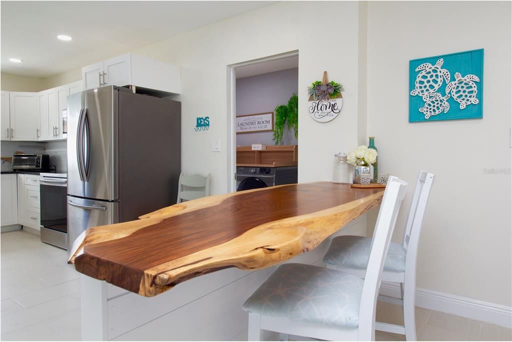 En Venta: $565,000 (2 camas, 2 baños, 1438 Pies cuadrados)