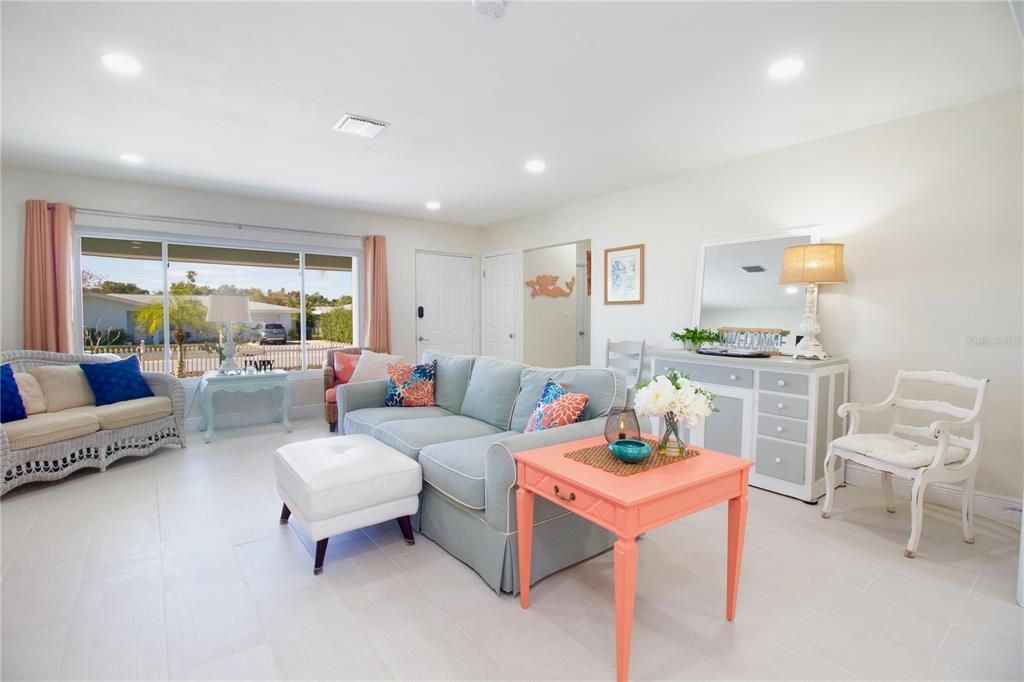 En Venta: $565,000 (2 camas, 2 baños, 1438 Pies cuadrados)