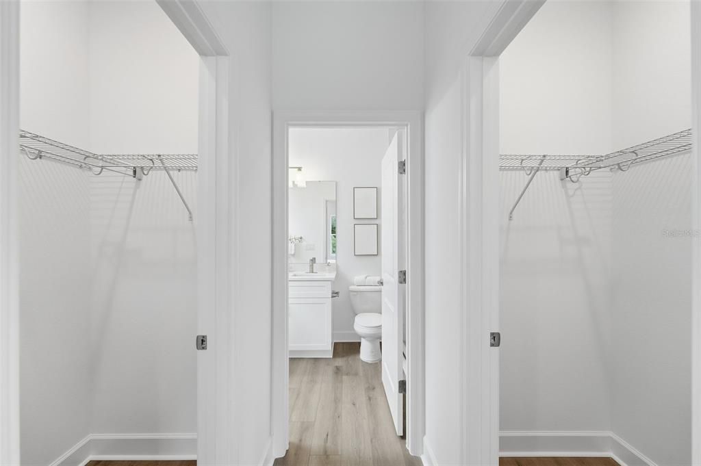 For Sale: $335,900 (3 beds, 2 baths, 1389 Square Feet)