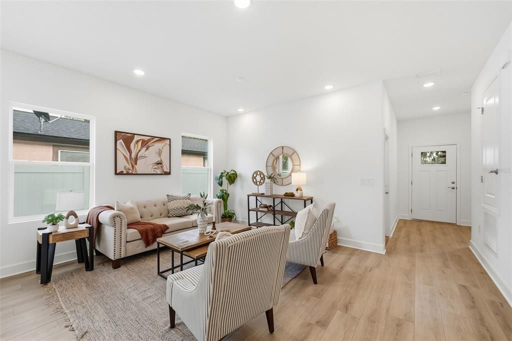 For Sale: $335,900 (3 beds, 2 baths, 1389 Square Feet)