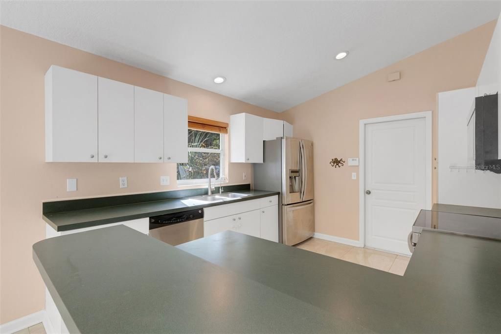 En Venta: $535,000 (3 camas, 2 baños, 1423 Pies cuadrados)