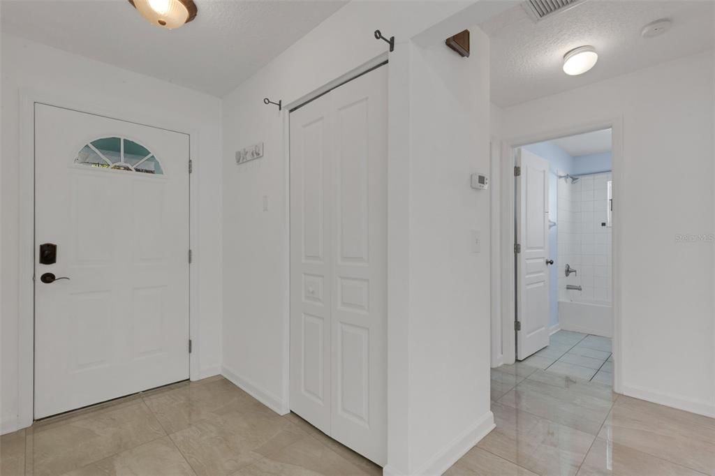 En Venta: $535,000 (3 camas, 2 baños, 1423 Pies cuadrados)