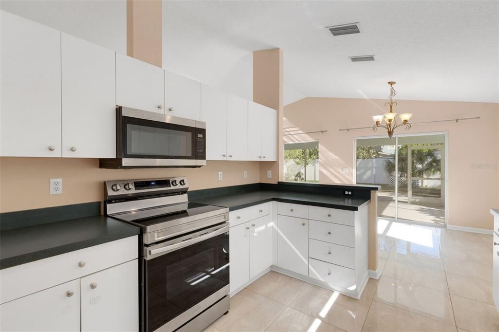 En Venta: $535,000 (3 camas, 2 baños, 1423 Pies cuadrados)