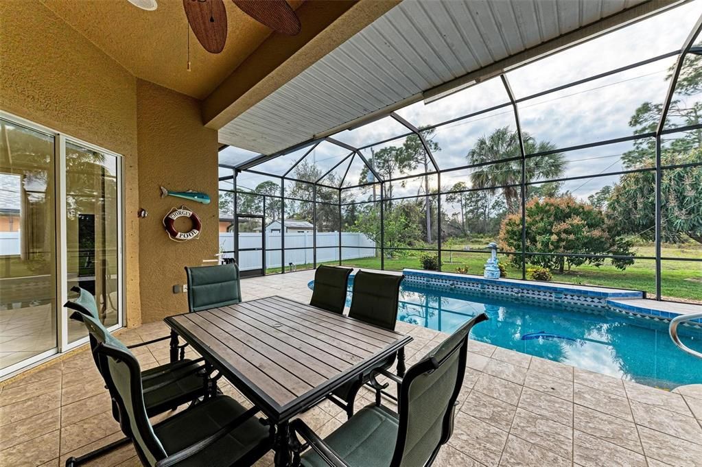 For Sale: $399,900 (3 beds, 2 baths, 2134 Square Feet)