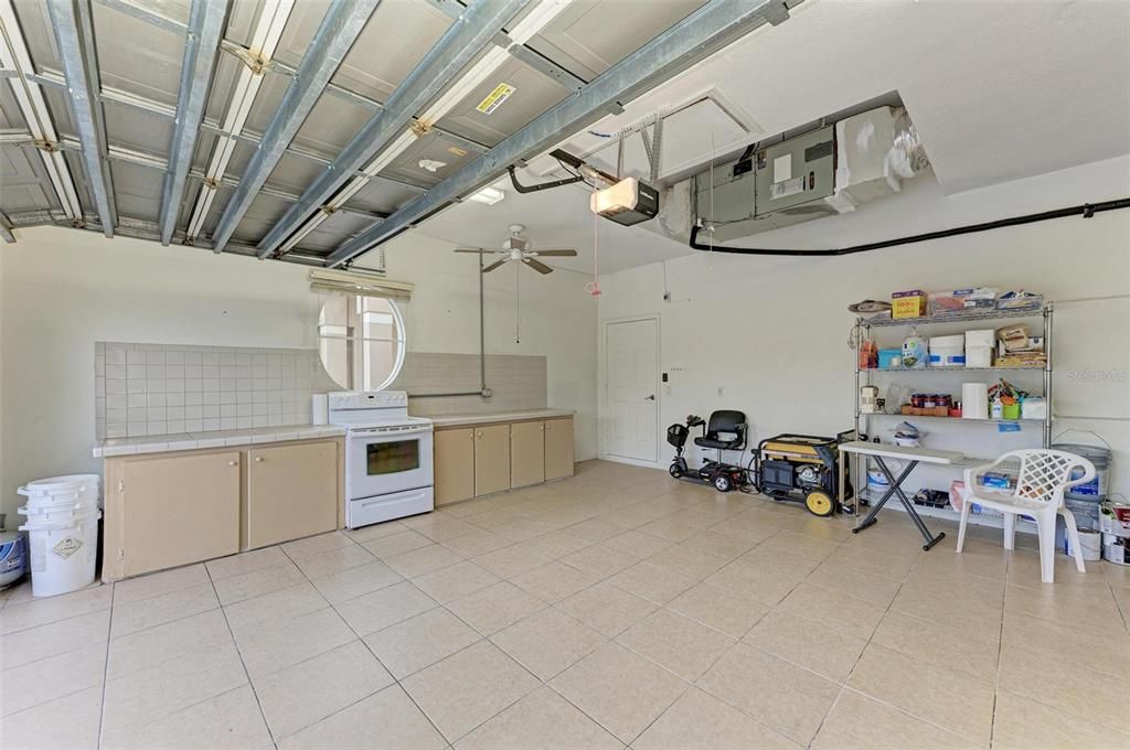 For Sale: $399,900 (3 beds, 2 baths, 2134 Square Feet)