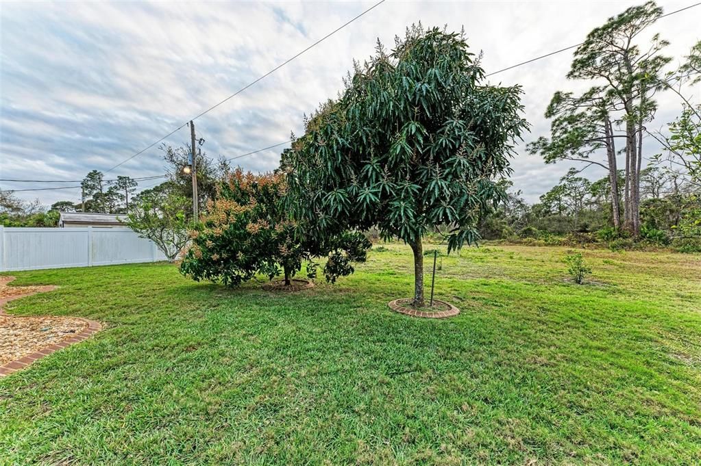 For Sale: $399,900 (3 beds, 2 baths, 2134 Square Feet)