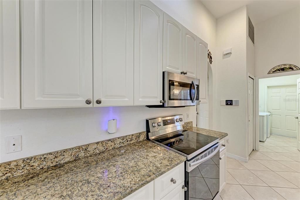 For Sale: $399,900 (3 beds, 2 baths, 2134 Square Feet)