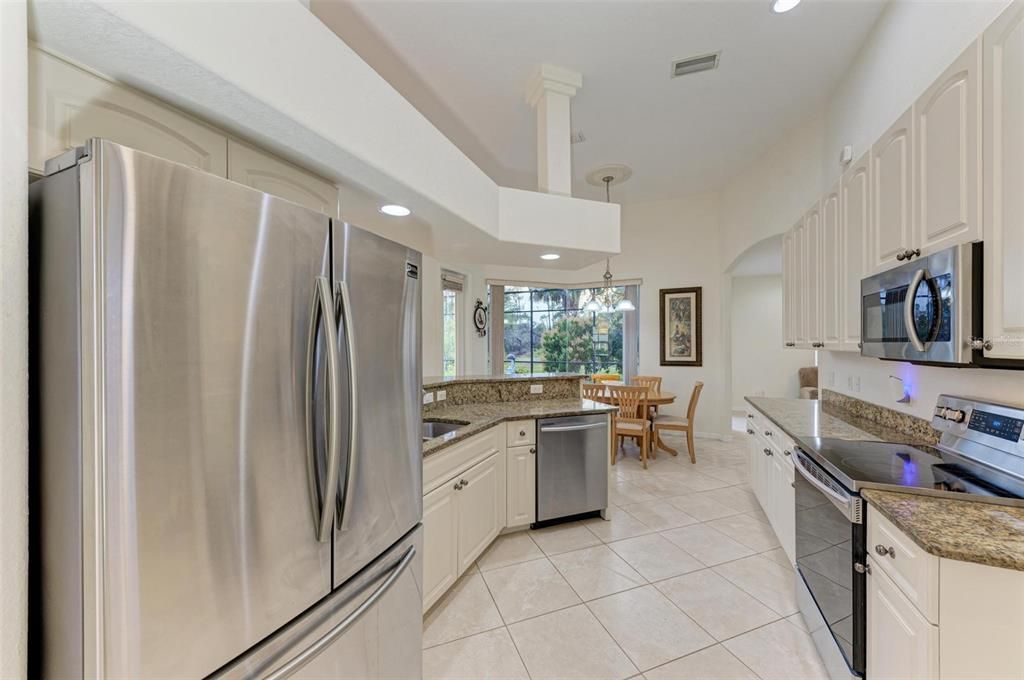 For Sale: $399,900 (3 beds, 2 baths, 2134 Square Feet)