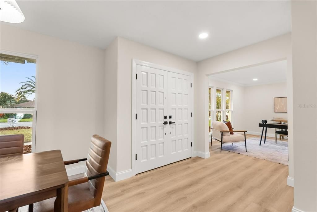 En Venta: $589,000 (4 camas, 2 baños, 2227 Pies cuadrados)