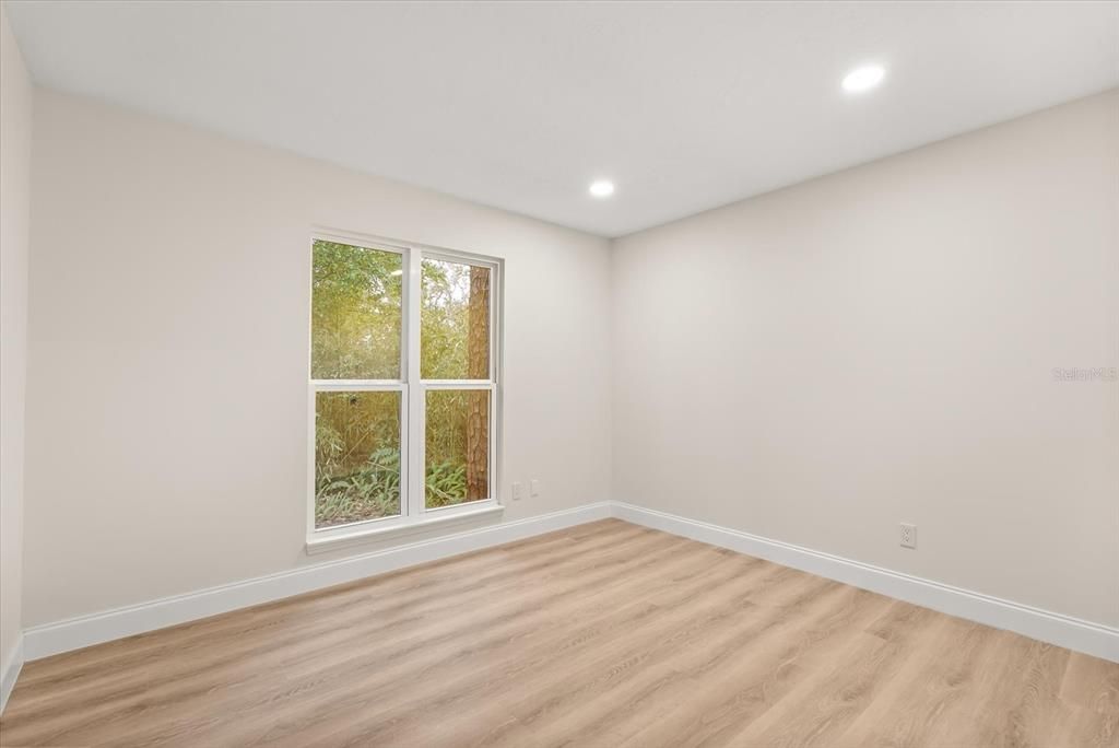 En Venta: $589,000 (4 camas, 2 baños, 2227 Pies cuadrados)