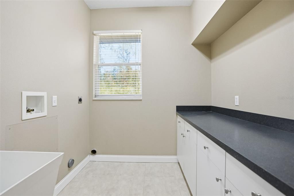 En Venta: $450,000 (3 camas, 2 baños, 2263 Pies cuadrados)