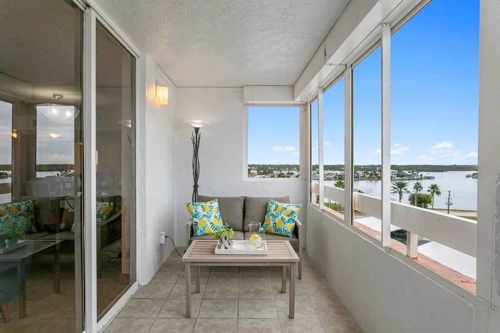 待售: $775,000 (2 贝兹, 2 浴室, 1165 平方英尺)