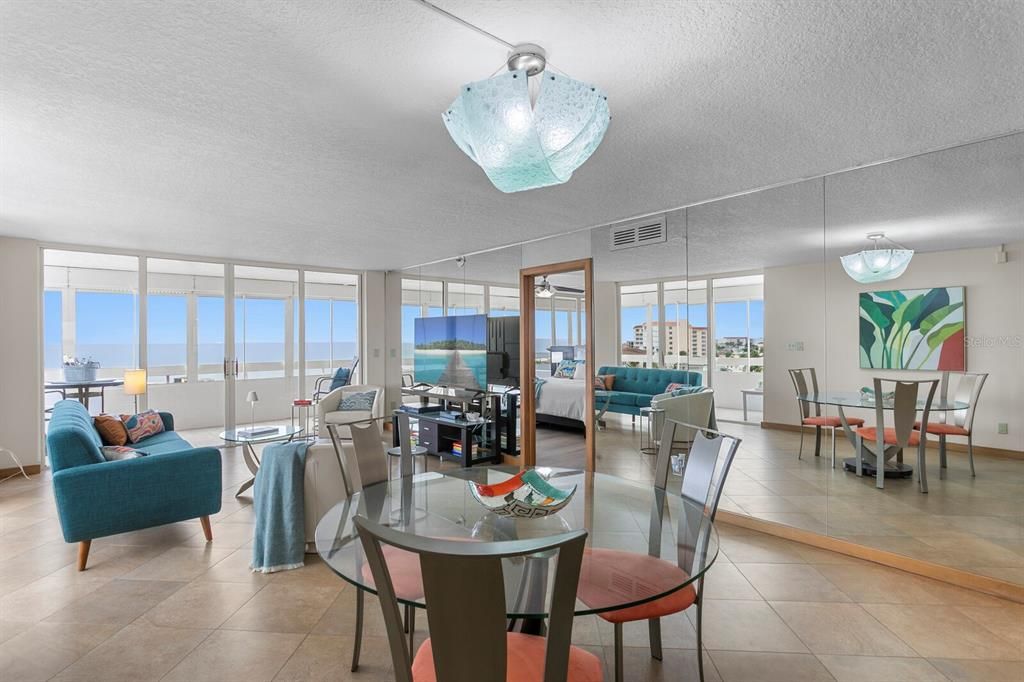 待售: $775,000 (2 贝兹, 2 浴室, 1165 平方英尺)