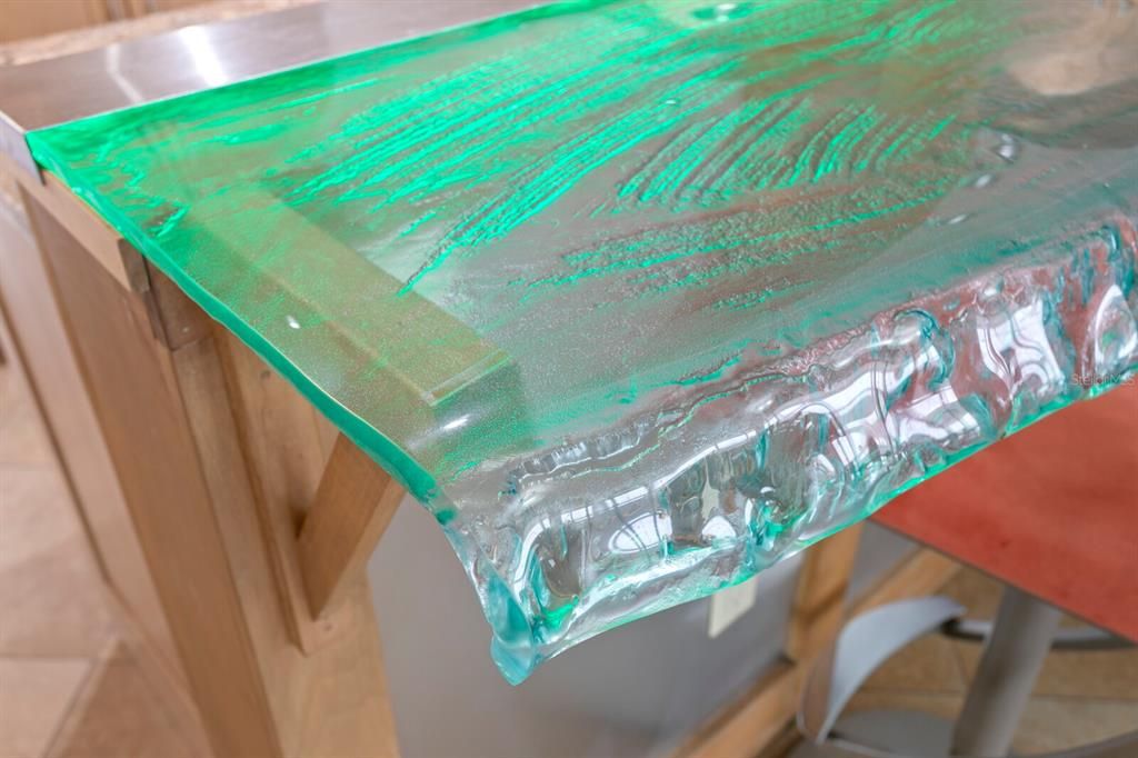 待售: $775,000 (2 贝兹, 2 浴室, 1165 平方英尺)