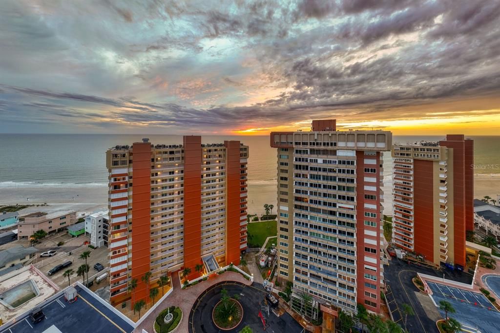 待售: $775,000 (2 贝兹, 2 浴室, 1165 平方英尺)