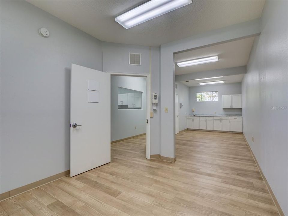 待售: $2,889,000 (0 贝兹, 0 浴室, 5256 平方英尺)