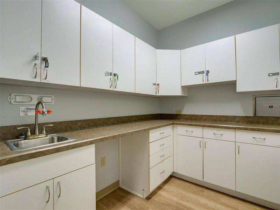 待售: $2,889,000 (0 贝兹, 0 浴室, 5256 平方英尺)