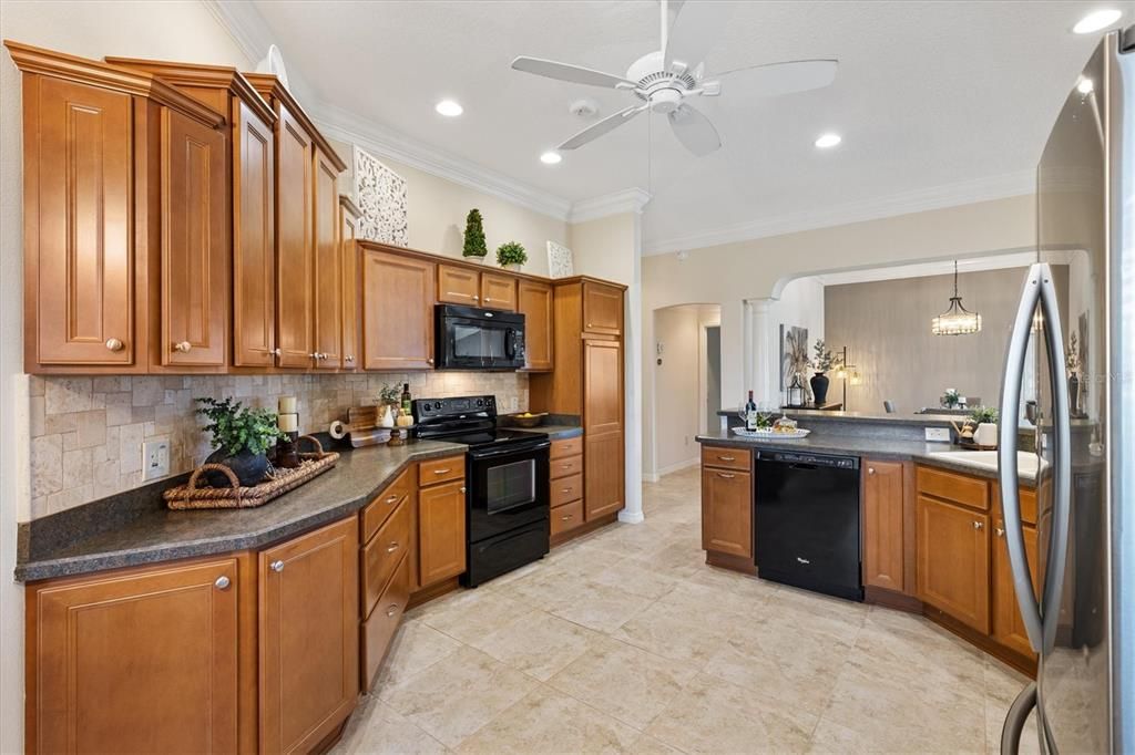 For Sale: $577,500 (3 beds, 2 baths, 1907 Square Feet)