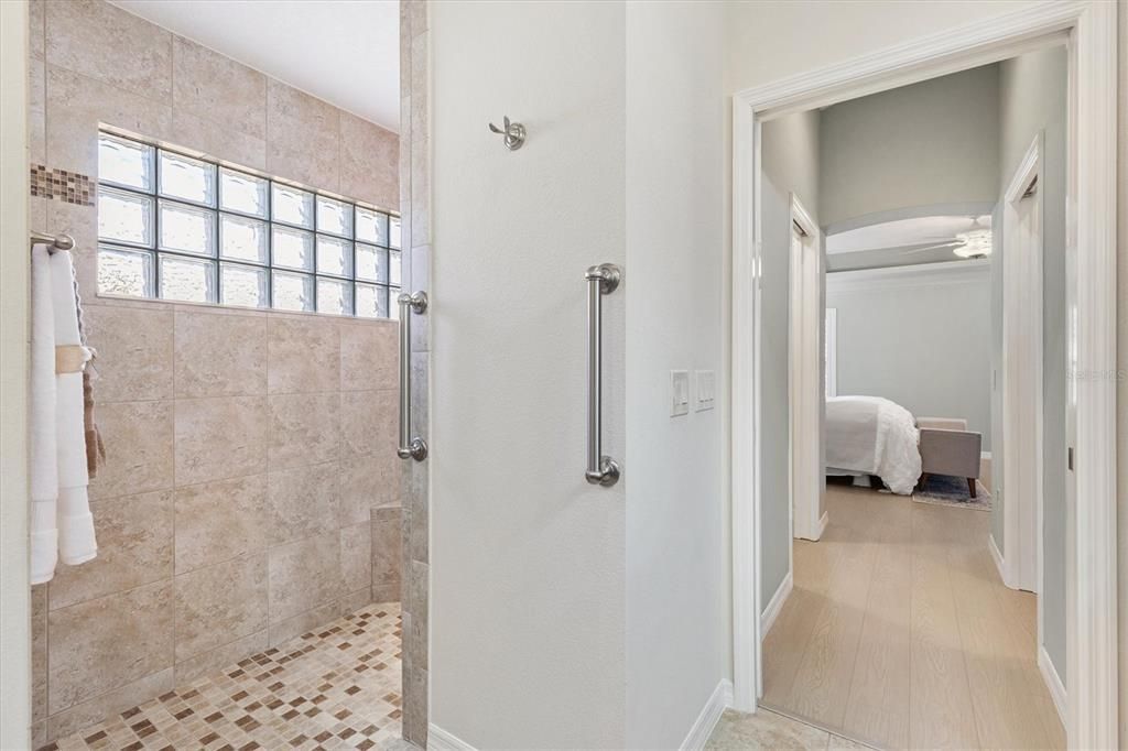 For Sale: $577,500 (3 beds, 2 baths, 1907 Square Feet)