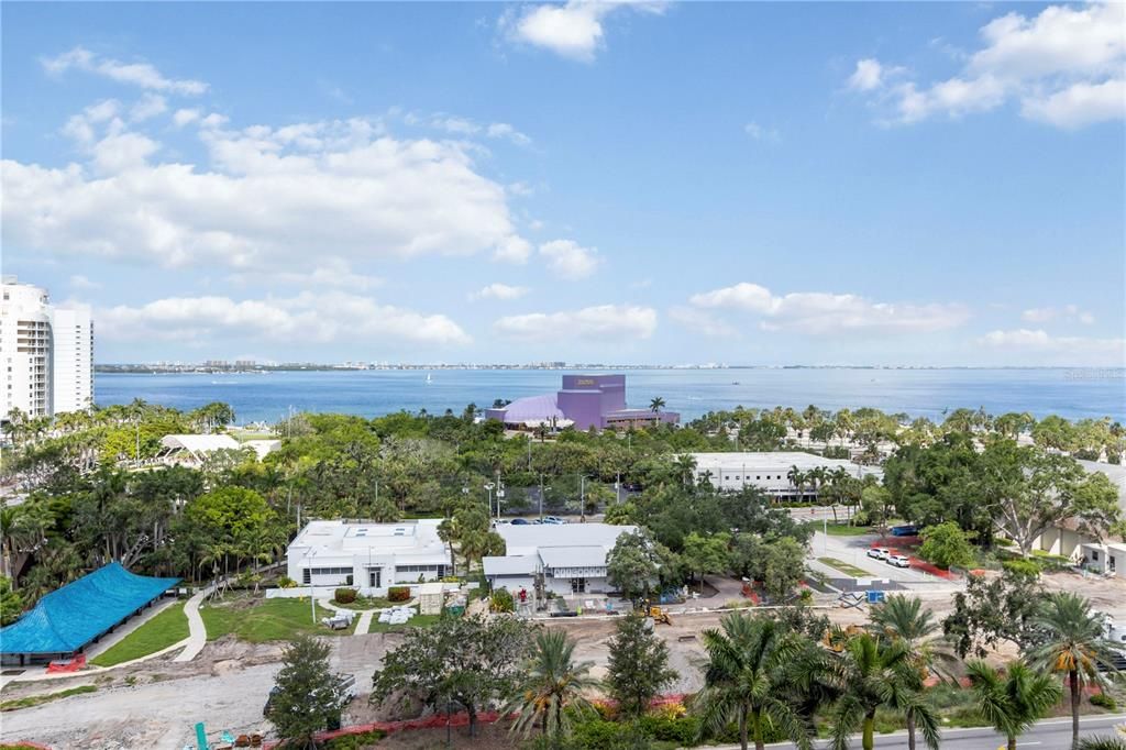 For Sale: $599,000 (1 beds, 1 baths, 695 Square Feet)