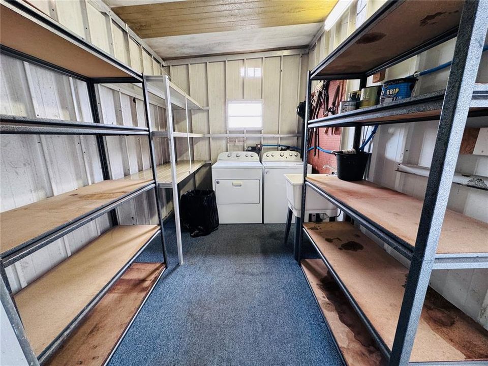 На продажу: $115,000 (2 спален, 2 ванн, 876 Квадратных фут)