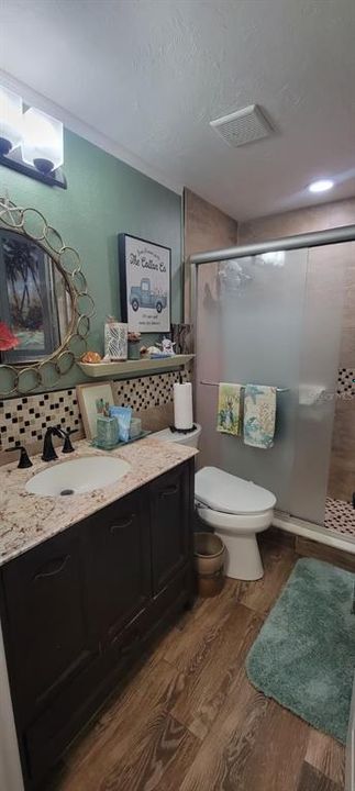 For Sale: $329,000 (2 beds, 2 baths, 1176 Square Feet)