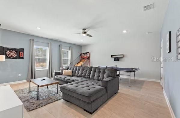 待售: $709,000 (7 贝兹, 5 浴室, 4018 平方英尺)