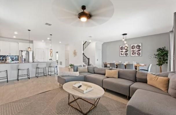 待售: $709,000 (7 贝兹, 5 浴室, 4018 平方英尺)