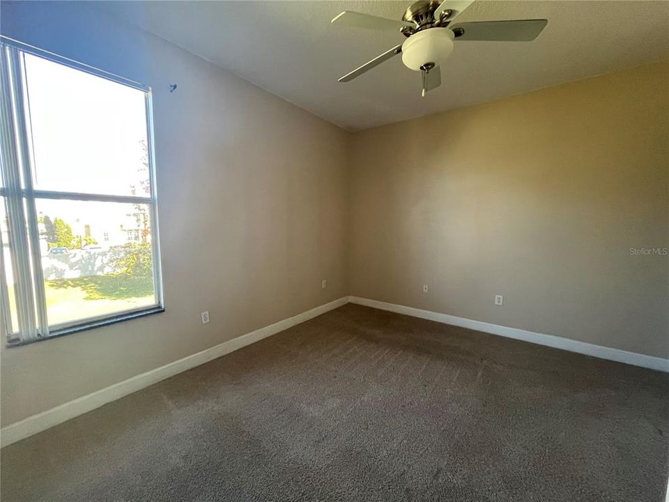 В аренду: $1,975 (3 спален, 2 ванн, 1512 Квадратных фут)