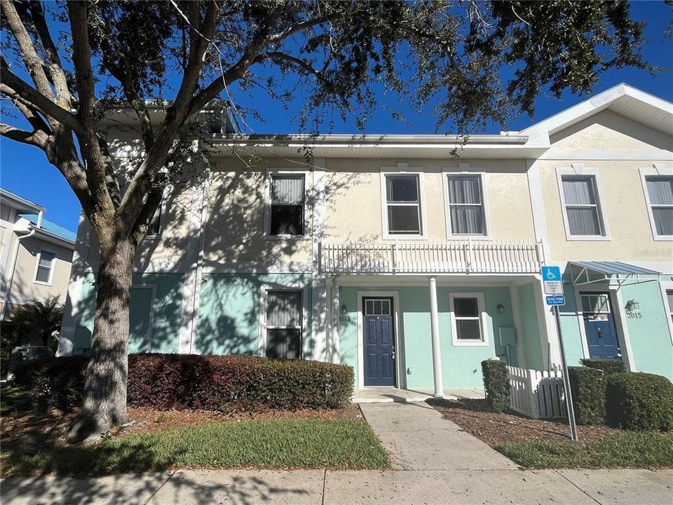 В аренду: $1,975 (3 спален, 2 ванн, 1512 Квадратных фут)