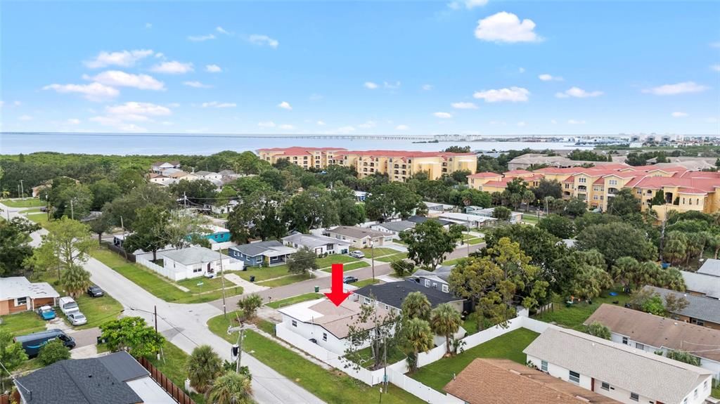 На продажу: $389,000 (5 спален, 3 ванн, 1292 Квадратных фут)