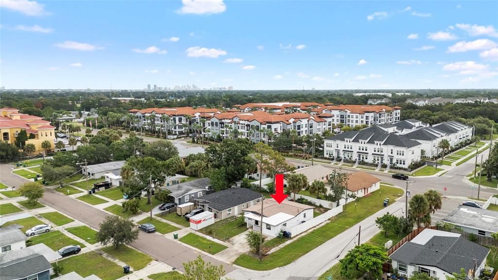 На продажу: $389,000 (5 спален, 3 ванн, 1292 Квадратных фут)