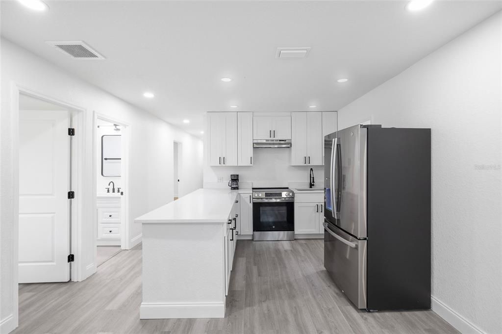 На продажу: $389,000 (5 спален, 3 ванн, 1292 Квадратных фут)