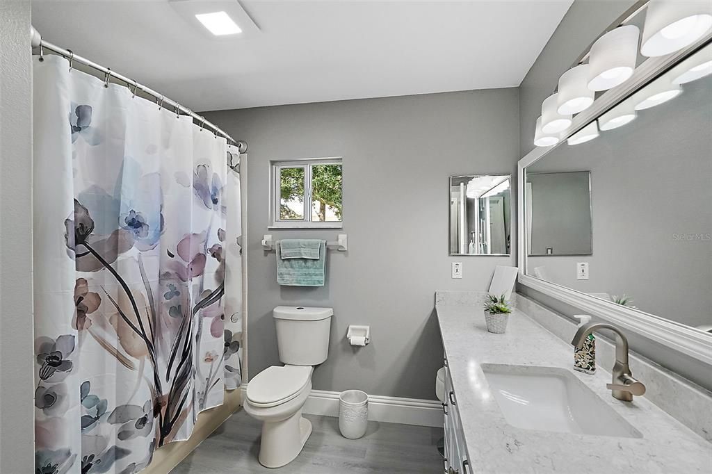 En Venta: $259,000 (2 camas, 2 baños, 1248 Pies cuadrados)