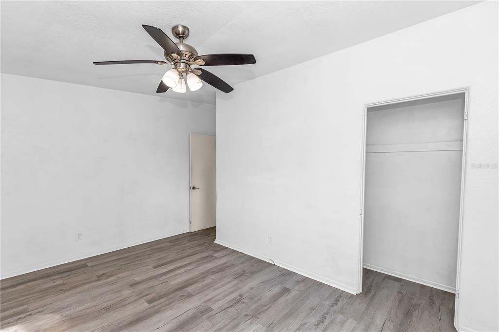 В аренду: $1,900 (3 спален, 2 ванн, 1161 Квадратных фут)