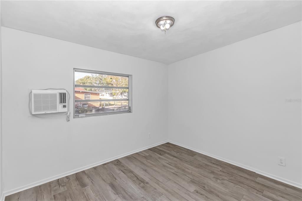 В аренду: $1,900 (3 спален, 2 ванн, 1161 Квадратных фут)