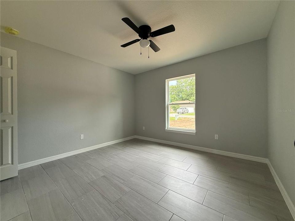 En Venta: $239,900 (3 camas, 2 baños, 1380 Pies cuadrados)