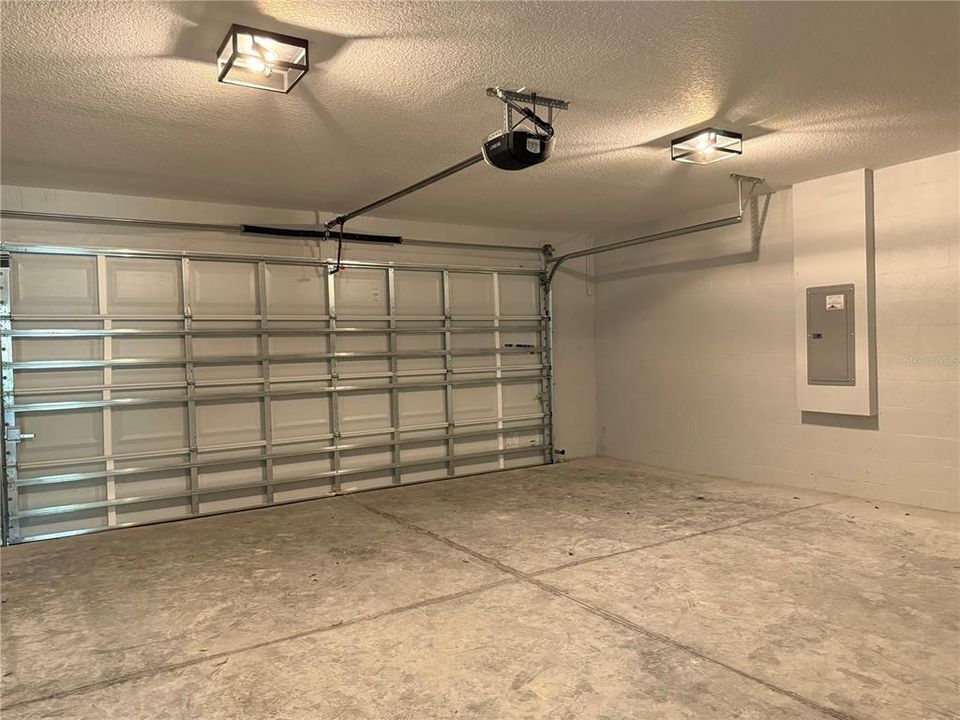 En Venta: $239,900 (3 camas, 2 baños, 1380 Pies cuadrados)