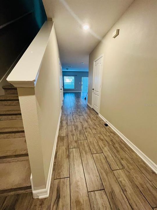 For Sale: $330,000 (3 beds, 3 baths, 1490 Square Feet)