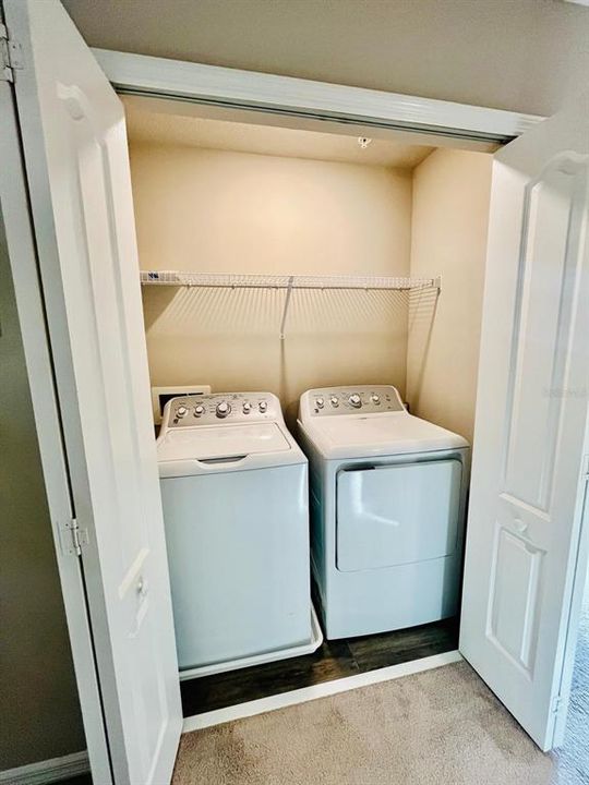 For Sale: $330,000 (3 beds, 3 baths, 1490 Square Feet)