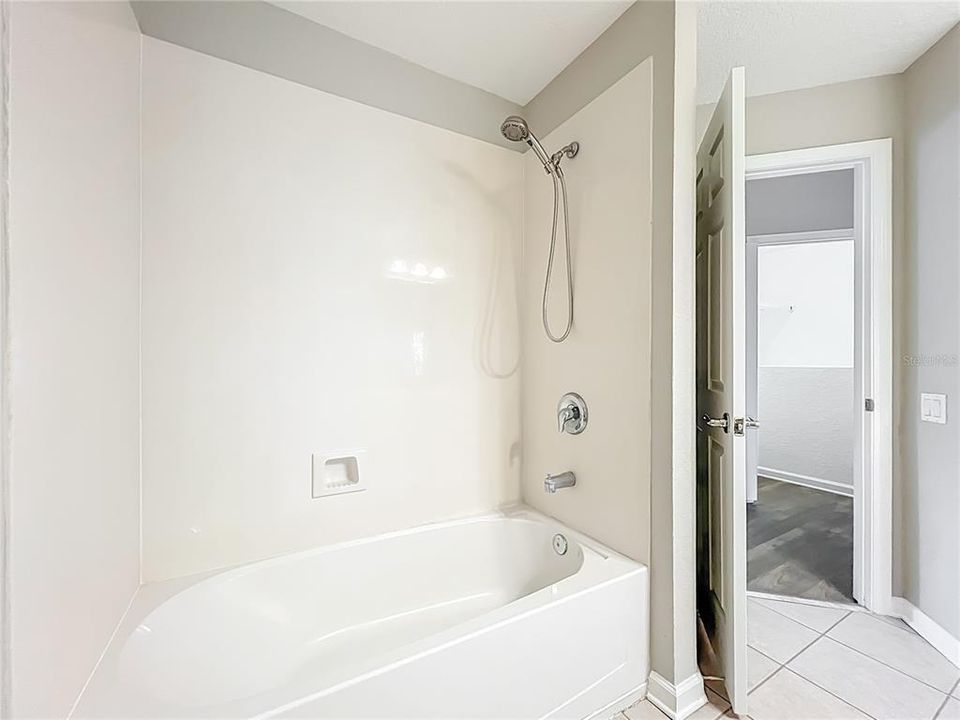 En Renta: $2,300 (3 camas, 2 baños, 1762 Pies cuadrados)