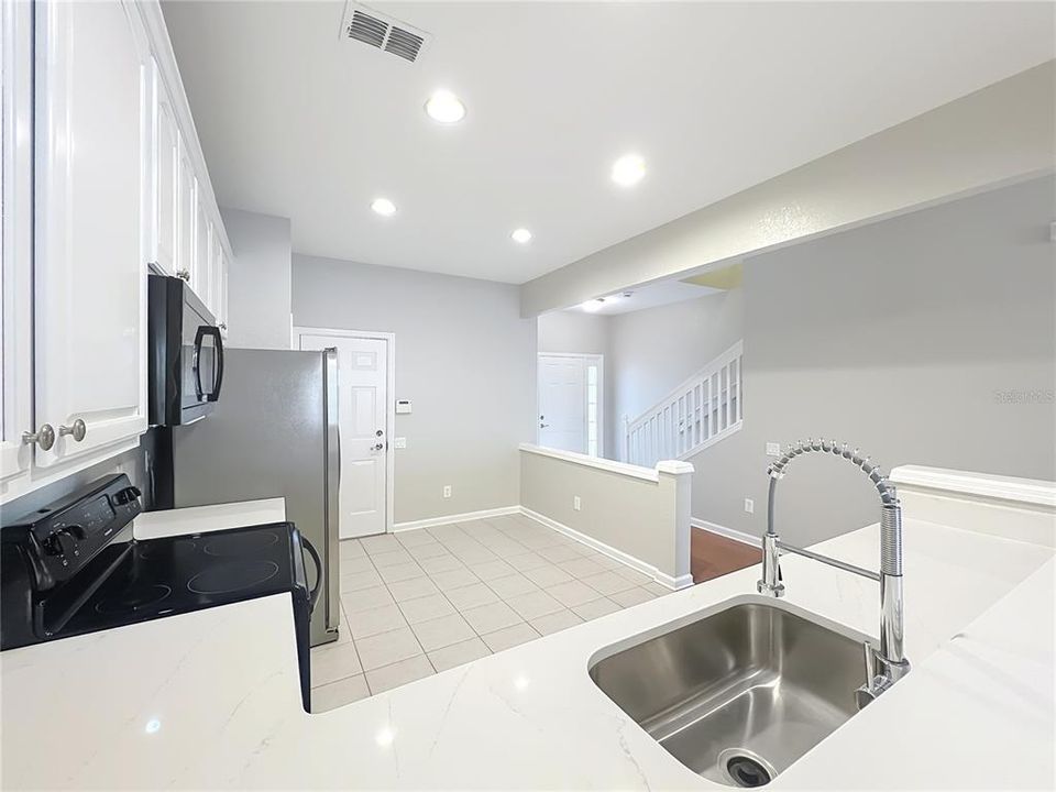 En Renta: $2,300 (3 camas, 2 baños, 1762 Pies cuadrados)