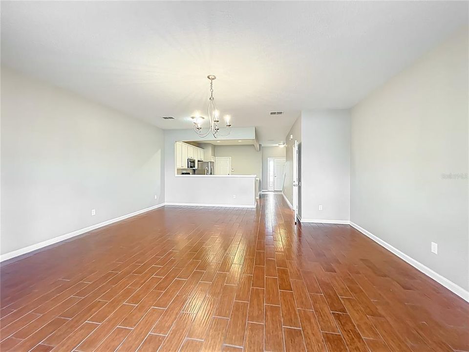 En Renta: $2,300 (3 camas, 2 baños, 1762 Pies cuadrados)