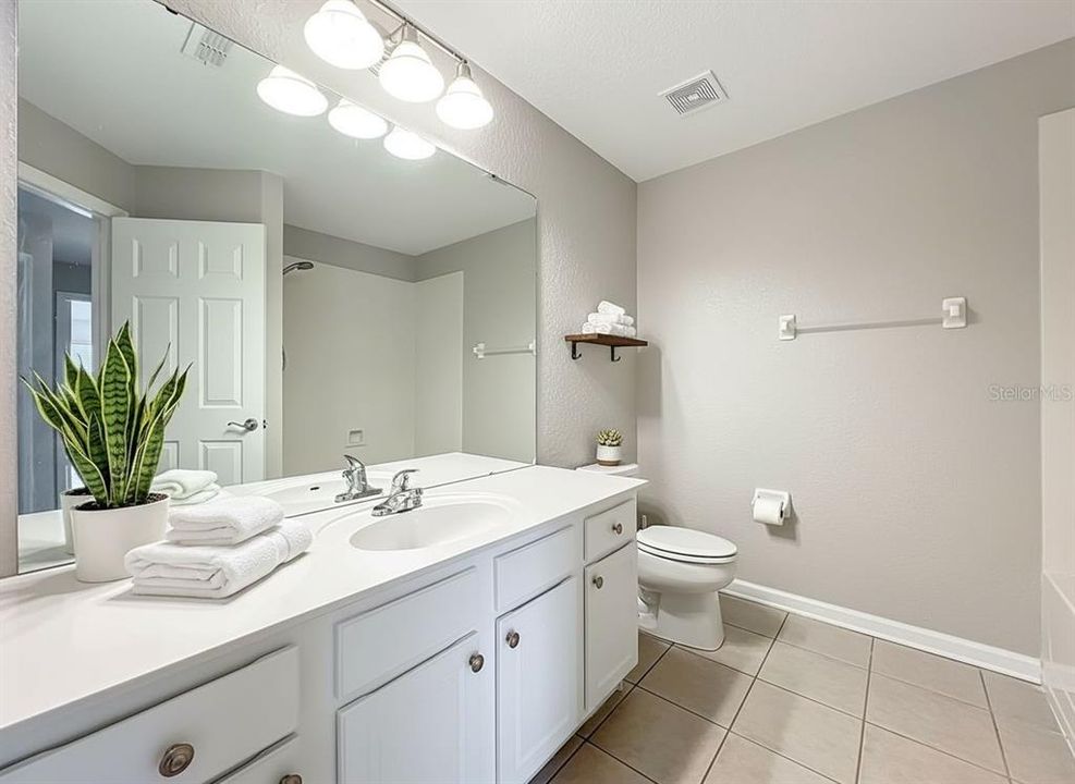 En Renta: $2,300 (3 camas, 2 baños, 1762 Pies cuadrados)