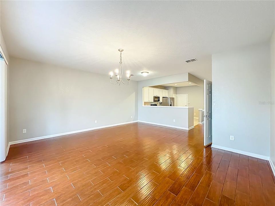 En Renta: $2,300 (3 camas, 2 baños, 1762 Pies cuadrados)